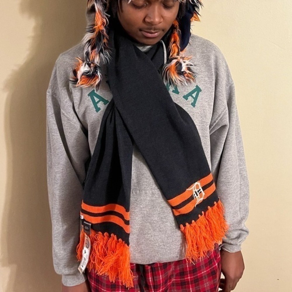Detroit Tigers Fringe Detailed Scarf